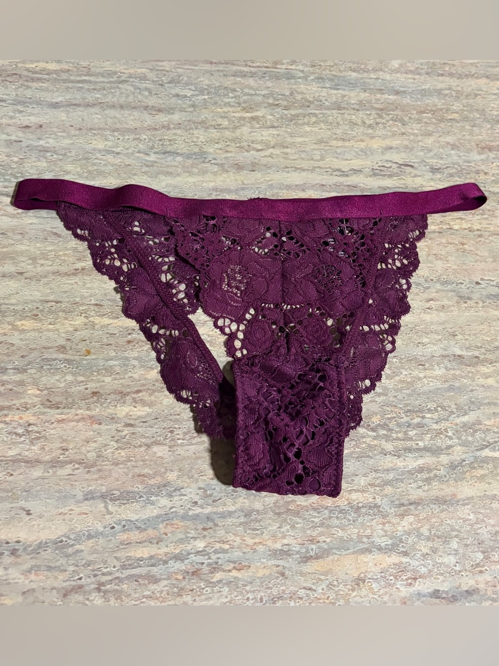 NWT Victoria’s Secret Very Sexy Lace Cheeky Panty in Deep Plum with open back